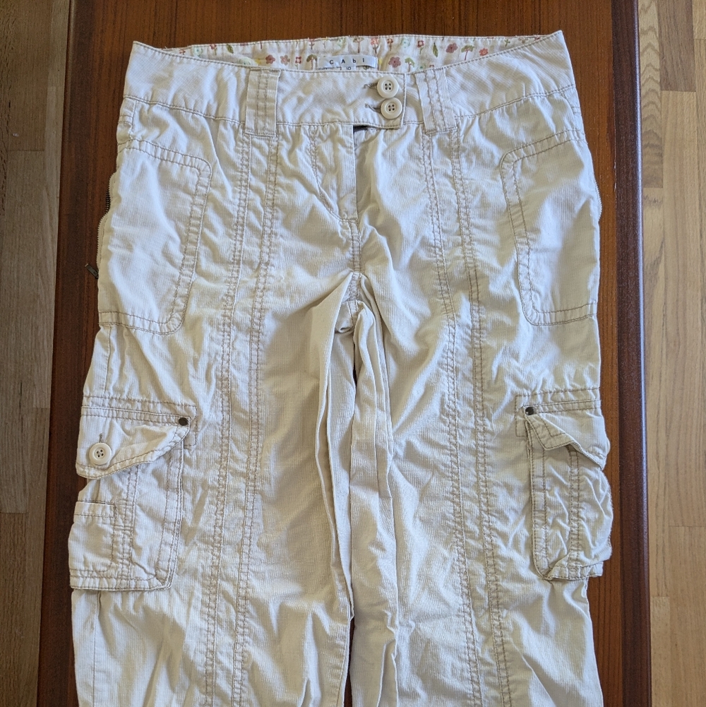 Cabi Cream Cargo Capri Pants Size 10